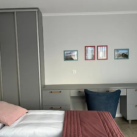 Apartment La Marina *